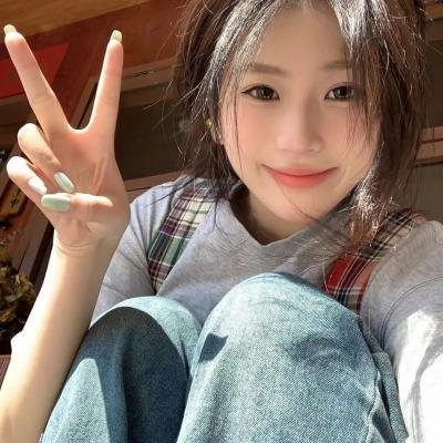 夜晚的水母不会游泳